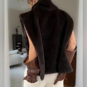 Elegant Women's Brown Fur Vest
